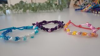 Pulseras hechas a mano