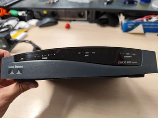 Router Cisco 800 series
