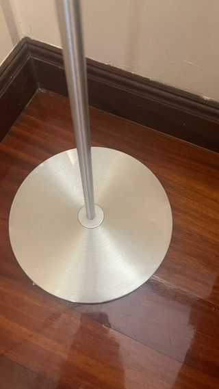 Lampara de pie de Ikea