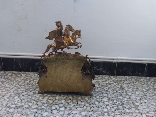 Reloj de mesa de broce