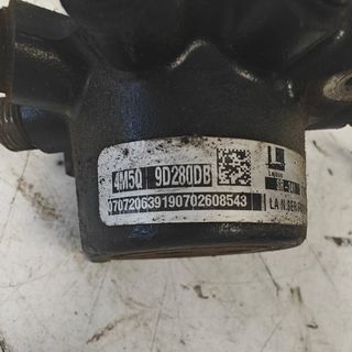 RAMPA INYECTORA FORD FOCUS USADO 4M5Q9D280DB