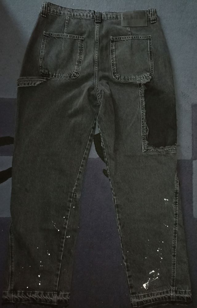 Pantalón baggy