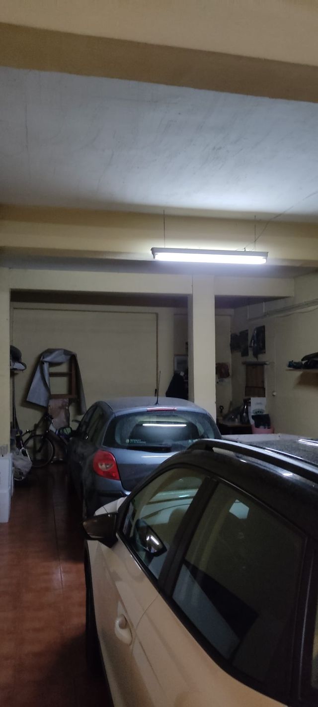 COCHERA EN VENTA EN EL CENTRO DE YECLA.