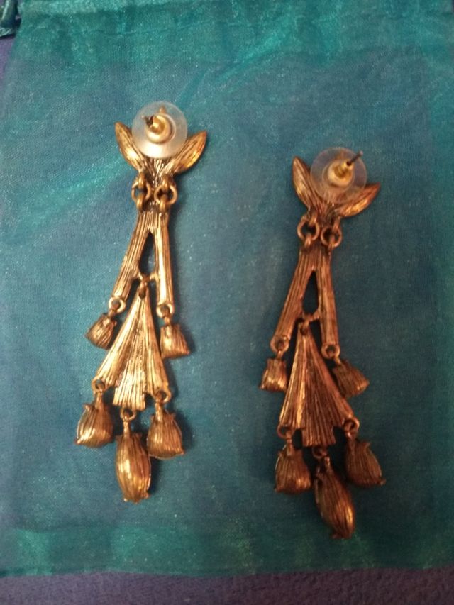 Pendientes más portamonedas