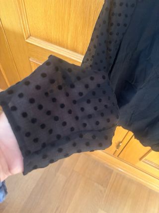 Blusa negra plumeti