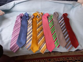 Lote 10 corbatas. Tambien se venden por separado.