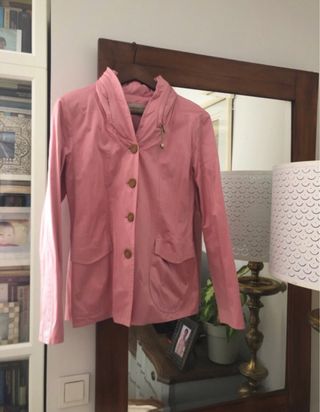 Chaqueta rosa Purificacion Garcia