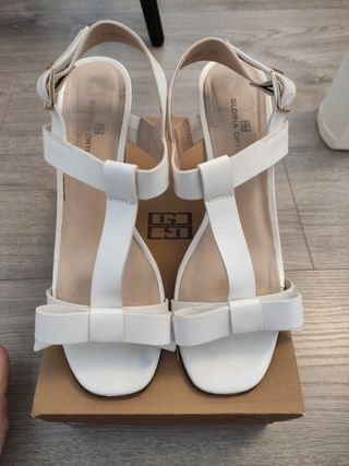 Zapatos de Gloria Ortiz