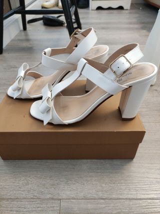 Zapatos de Gloria Ortiz