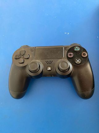 Play Station 4 Slim