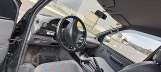 Nissan Serena 1998