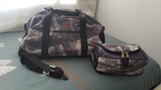 Bolsa de viaje y neceser Pepe Jeans