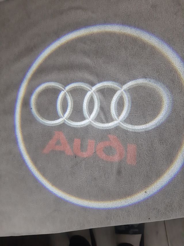 Luces puertas audi
