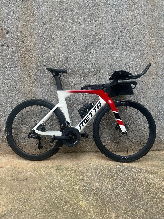 Metta Ekhi año 2022 carbono (sin ruedas)