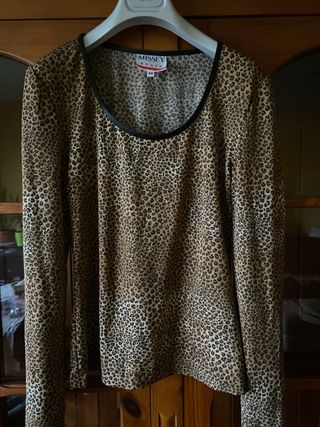 BLUSA de ANIMAL  PRINT