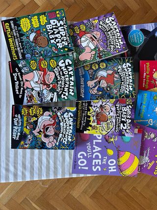 Multitud de libros en ingles, español y catalan