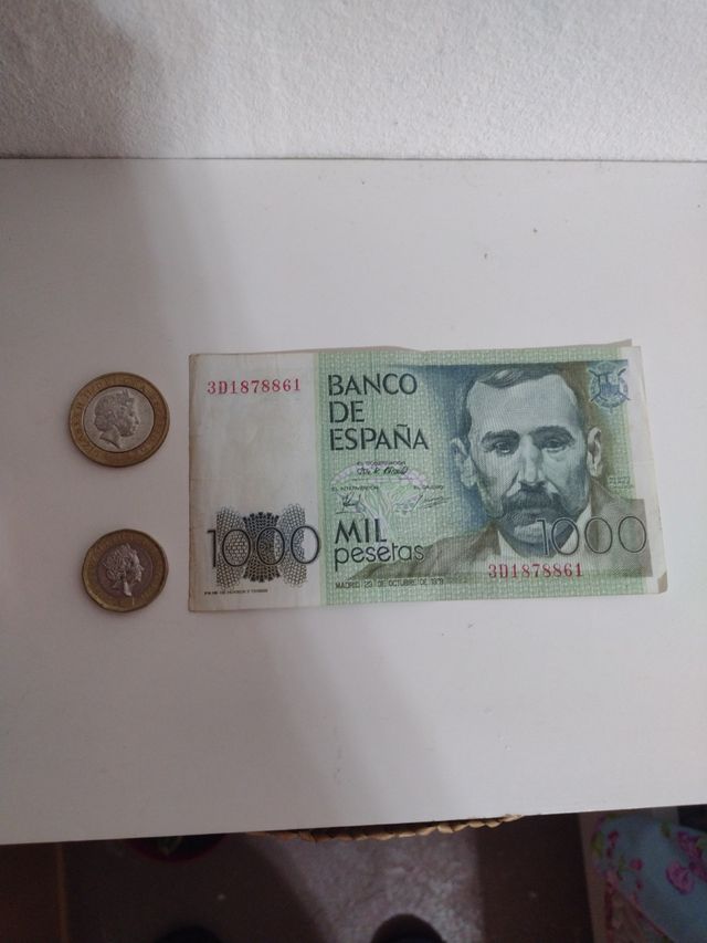 2 🪙 MONEDAS INGLESA REINA ISABEL