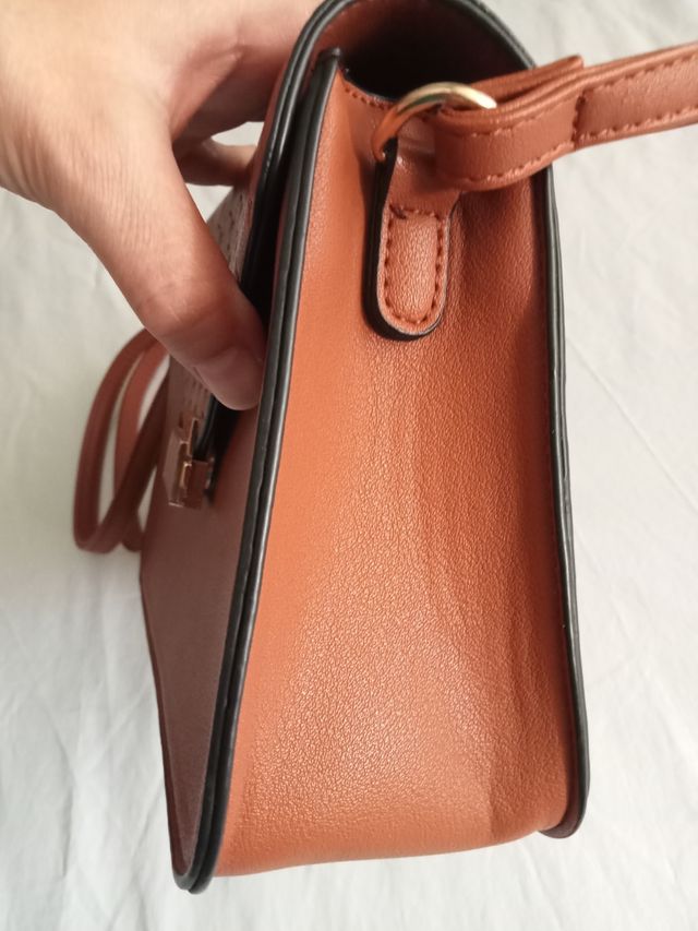 Borsetta color cuoio 