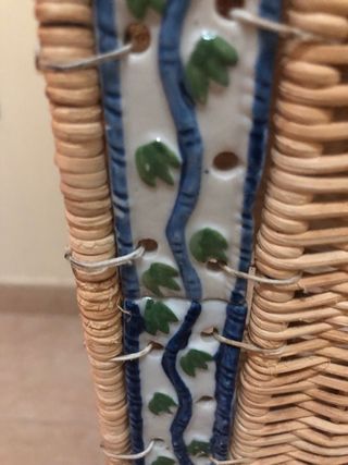 Cajera-mesita noche de mimbre