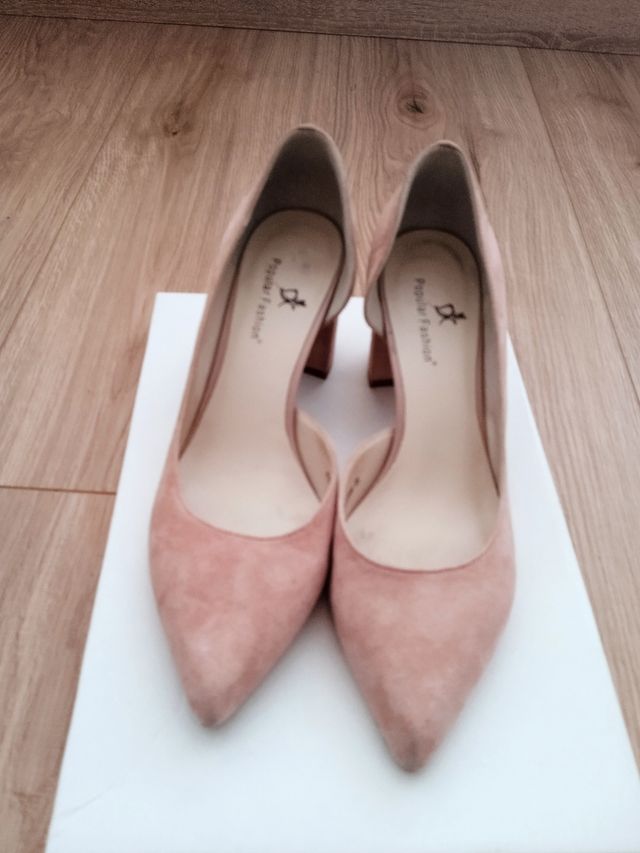 Zapatos de tacón, color rosa palo