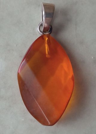 Colgante de ámbar
