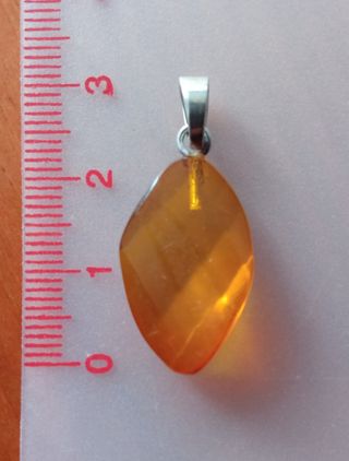 Colgante de ámbar