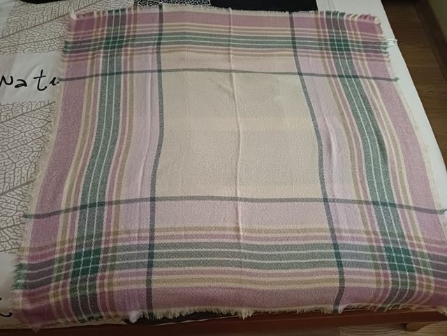 Pañuelo bufanda cuadrado Zara