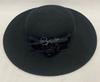 Cappello donna in feltro nero con fiocco