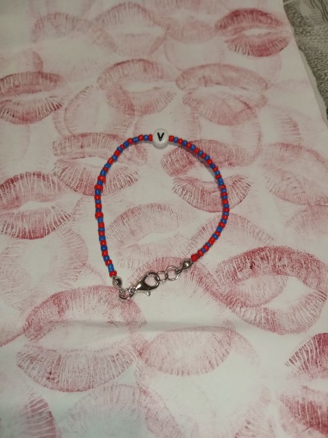 Braccialetto handmade v|bts