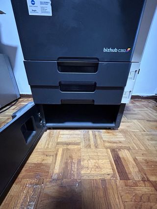 Impresora konica Minolta Bizhub c353