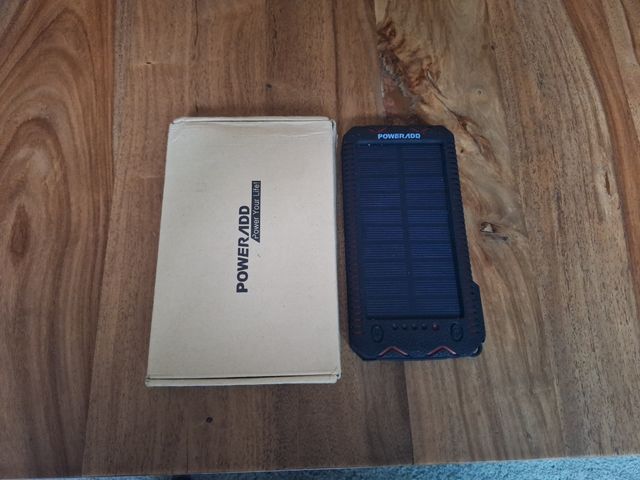 Powerbank con cargador solar Poweradd