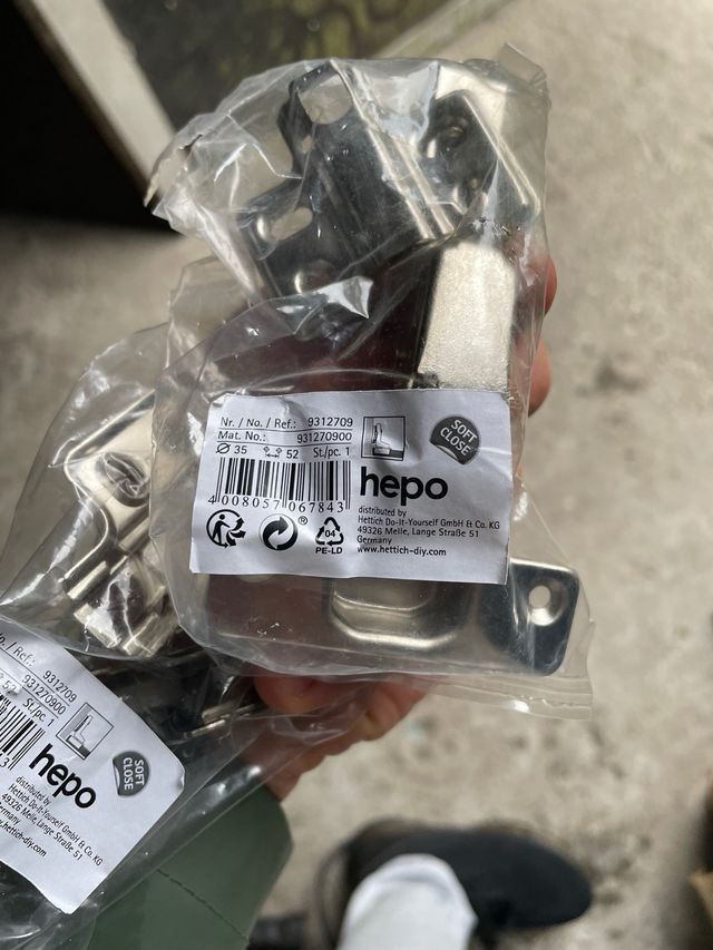 Visagra puerta armario alacena