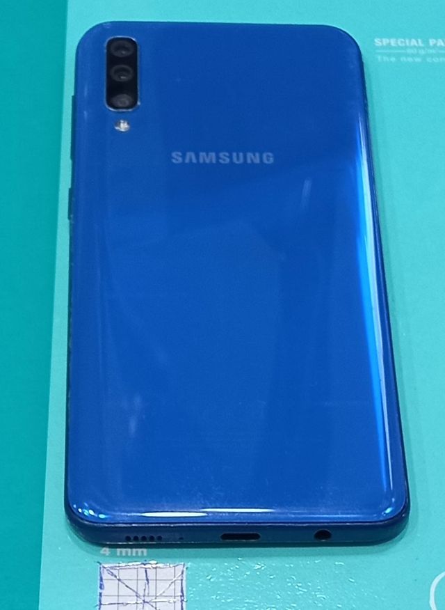 Samsung a50