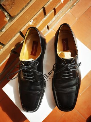 Zapatos negros Emidio Tucci