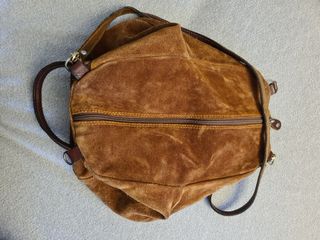 Bolso Piero ante marrón tipo saco.