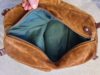 Bolso Piero ante marrón tipo saco.