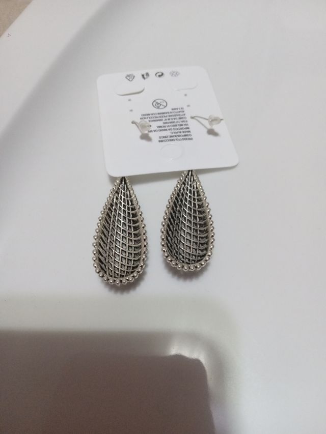 Bellissimi orecchini pendenti da femmina