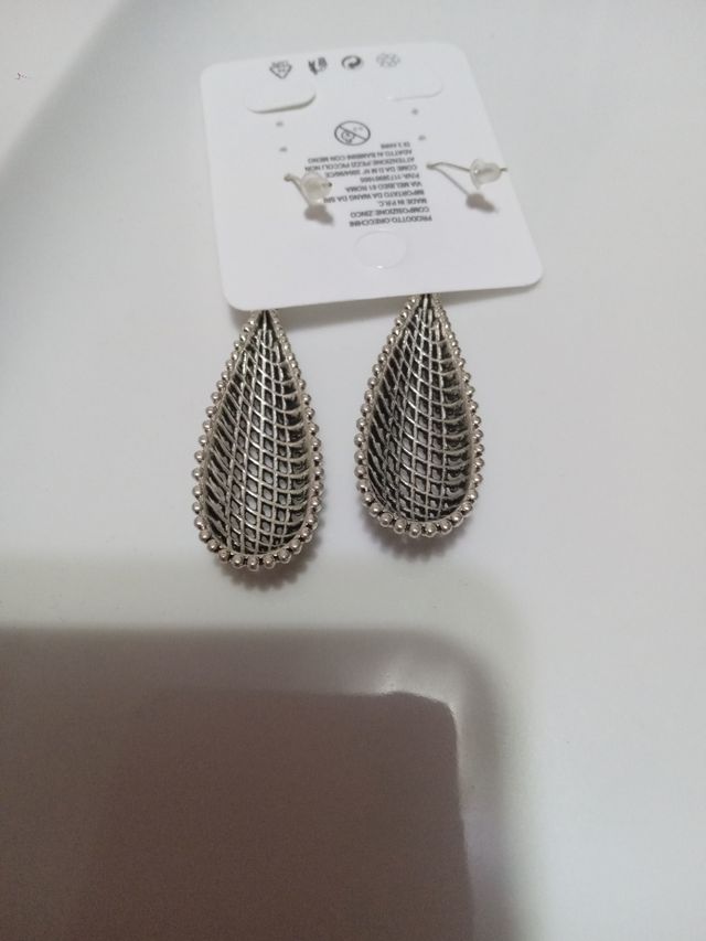 Bellissimi orecchini pendenti da femmina