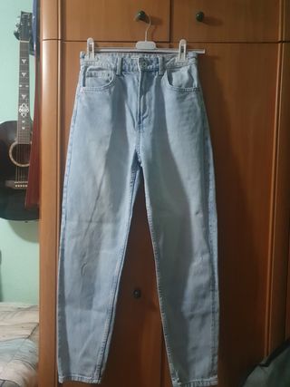 pantalon vaquero de Bershka