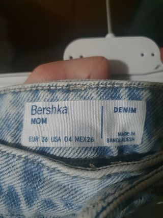 pantalon vaquero de Bershka