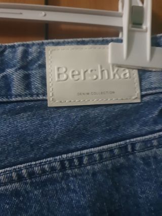 Pantalon vaquero de Bershka