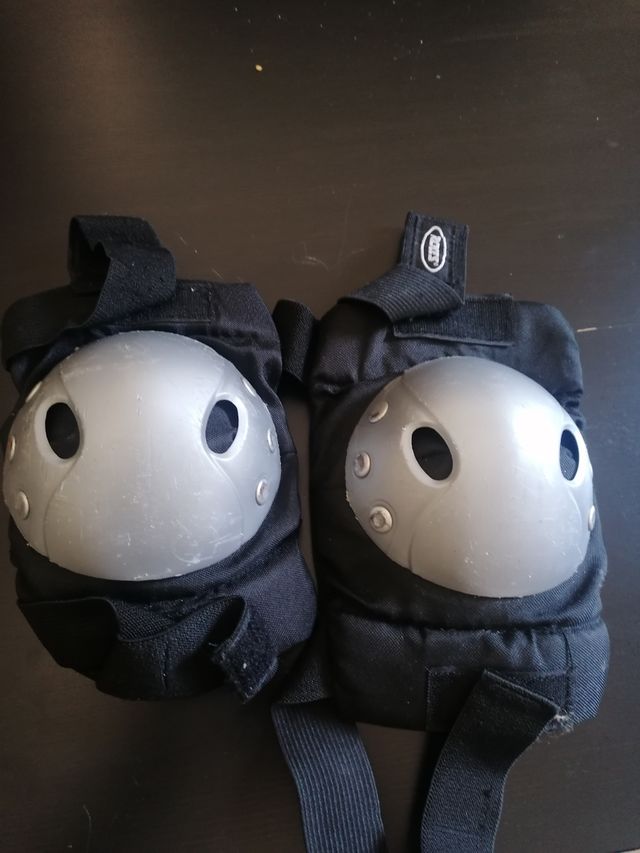 Set accessori protezioni pattini Roces