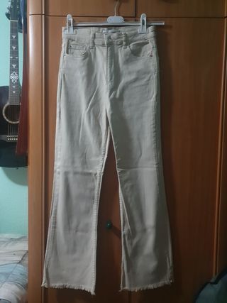 Pantalon vaquero de Stradivarius