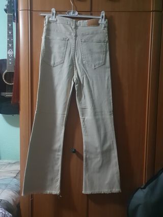 Pantalon vaquero de Stradivarius