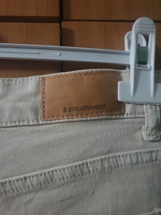 Pantalon vaquero de Stradivarius