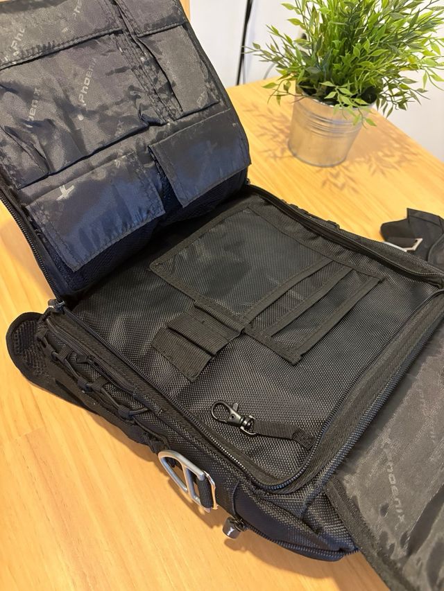 Mochila bandolera negra nueva multibolsillos