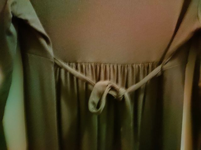 Vestido manga larga de punto.