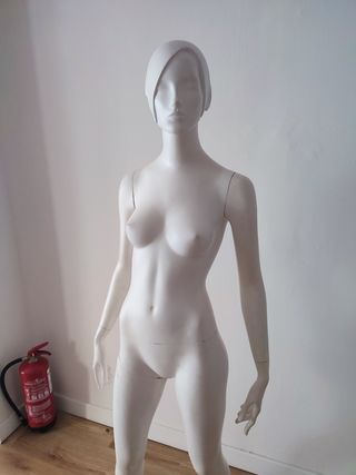 Maniquí blanco