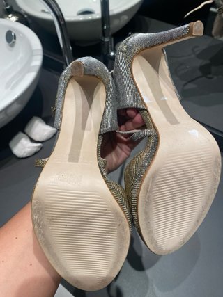 Sandalias piel Gloria Ortiz doradas y plata