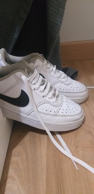 ZAPATILLAS NIKE ORIGINALES 38.5